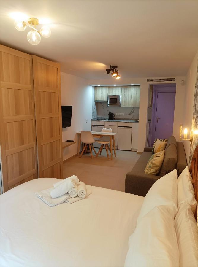 Joan Miro Luxury Torremolinos Apartment ภายนอก รูปภาพ